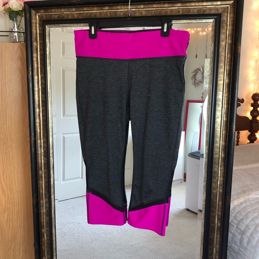 Women’s Athletic Capri Leggings